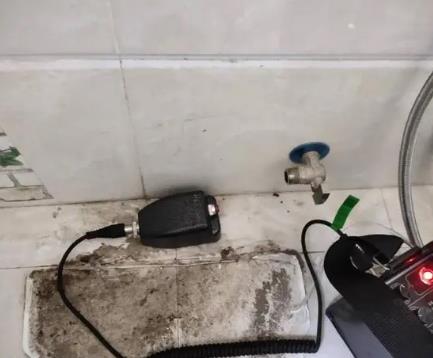 鄢陵屋顶漏水维修公司分享下卫生间漏水的危害及解决方法